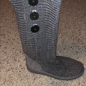 SOLD Grey UGG sweater boots size 9